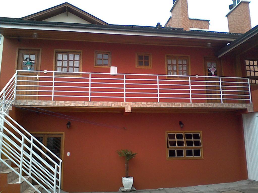 Estudio Dos Bonecos Canela Exterior photo